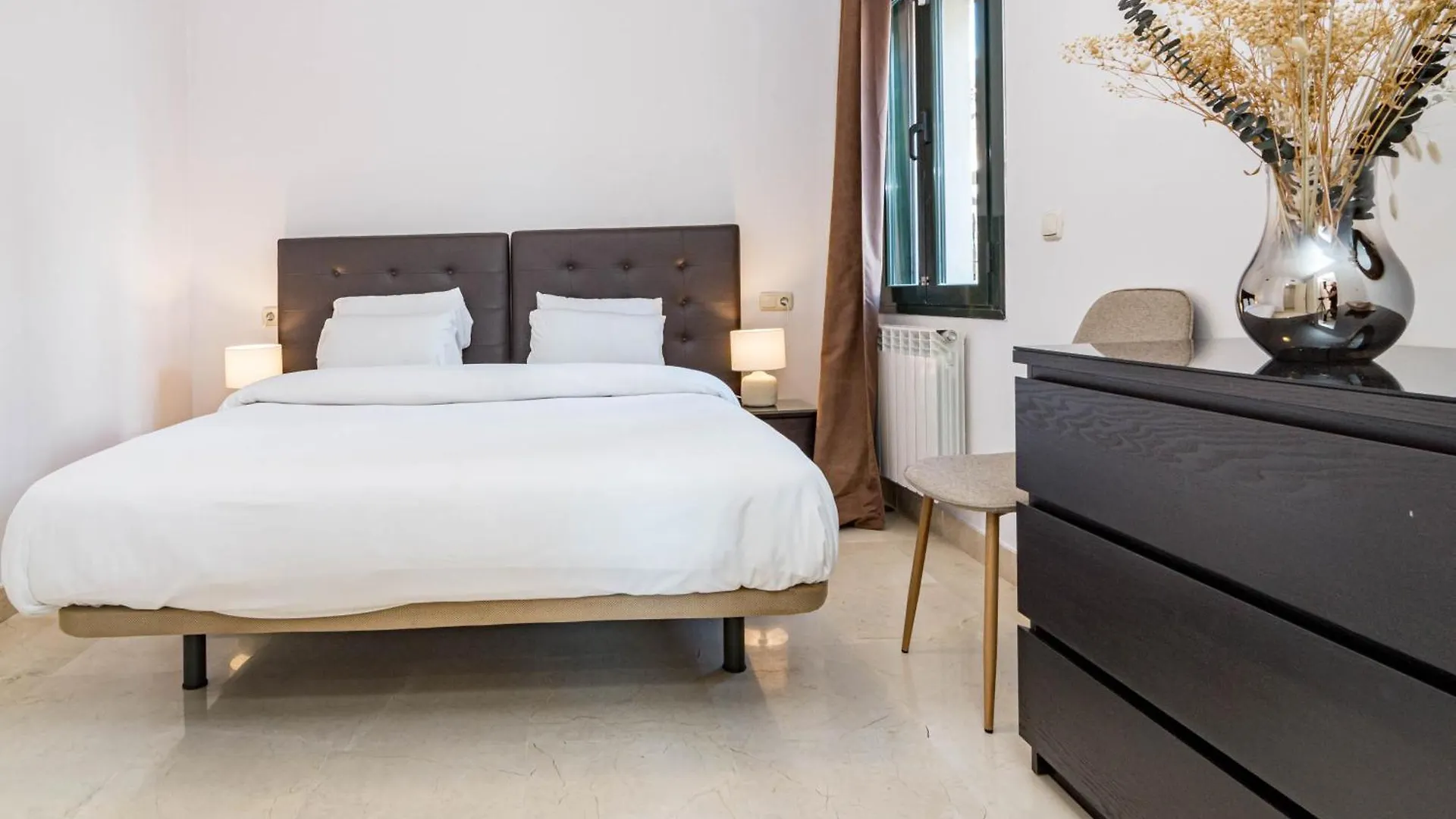 Hp1C25 - Family-Friendly And Well Connected Apartment Marbella Spain