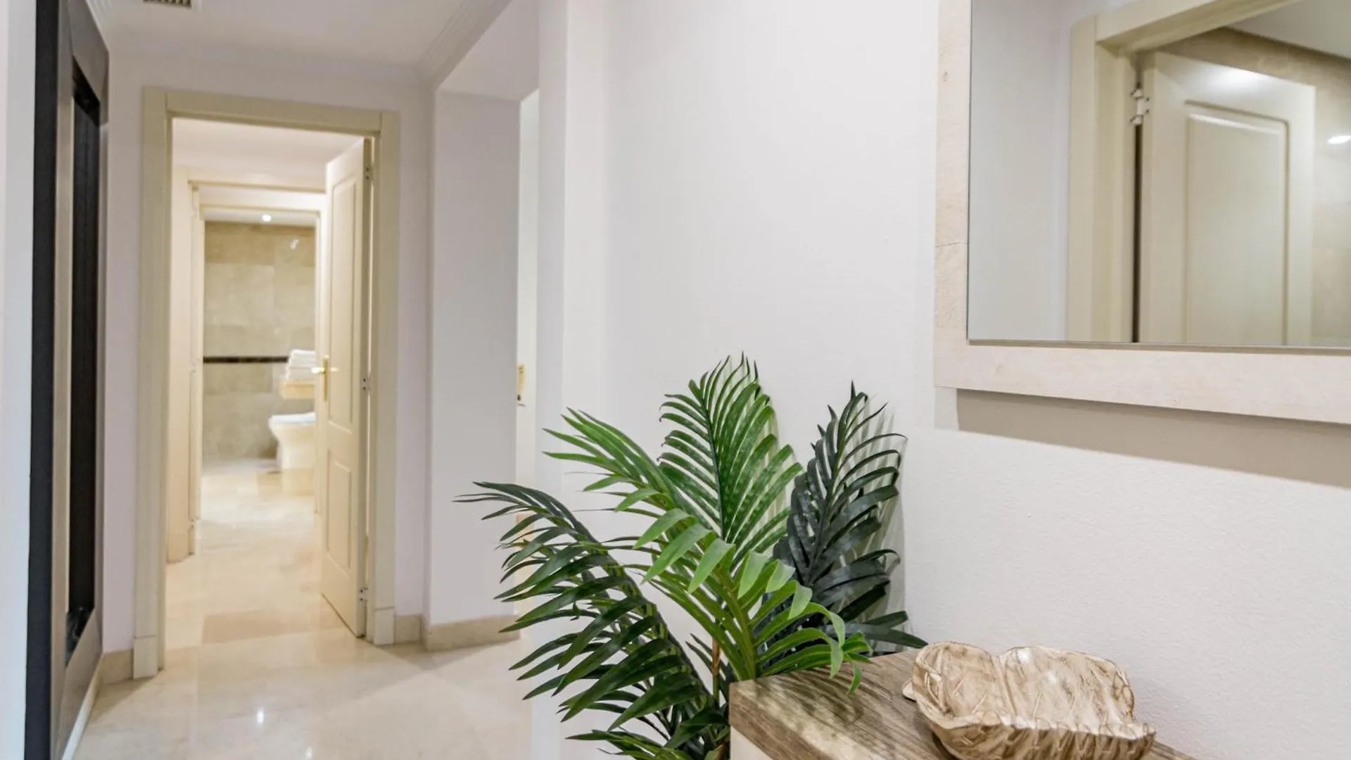 Hp1C25 - Family-Friendly And Well Connected Apartment Marbella 0*,
